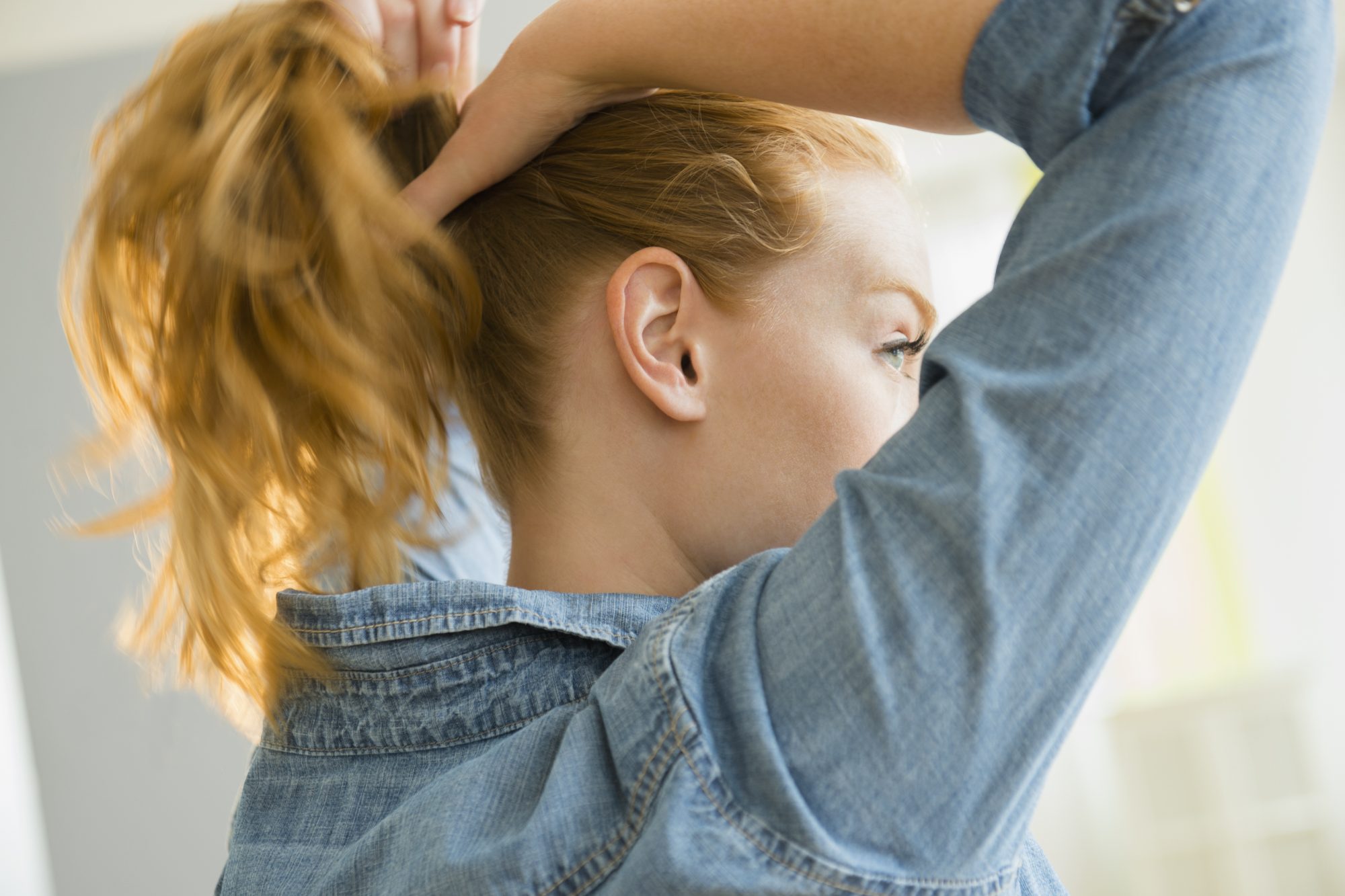 Does sleeping with your hair up make it grow